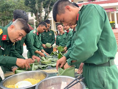 Ngày hội bánh chưng xanh mừng Đảng, mừng Xuân Ất Tỵ 2025