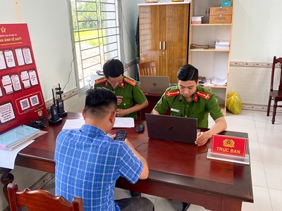 Công an giúp người dân nhận lại 410 triệu chuyển nhầm tài khoản