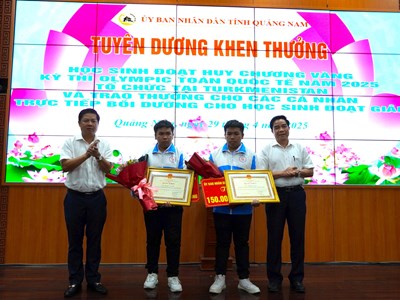 Tuyên dương hai anh em song sinh đoạt Huy chương Vàng Olympic Toán quốc tế 2025