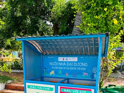 Mang rác thải về bờ, giảm ô nhiễm tại Khu bảo tồn biển Cù Lao Chàm 