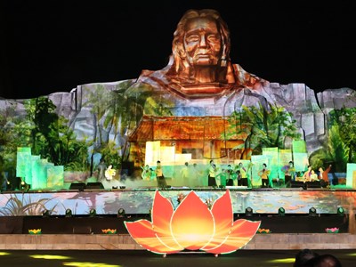  “Bản hùng ca bất diệt” tri ân Người Mẹ Việt Nam anh hùng