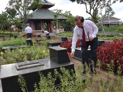 Bộ VHTTDL dâng hương, tri ân gia đình liệt sĩ nhân kỷ niệm 78 năm Ngày Thương binh - Liệt sĩ