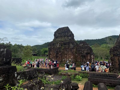 Tham gia gian hàng du lịch tại Hội chợ ITB Asia 2025