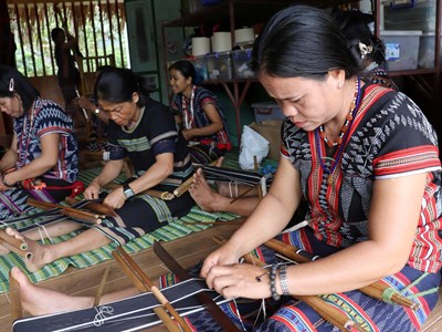 Phát triển du lịch cộng đồng trên nền tảng văn hóa truyền thống 