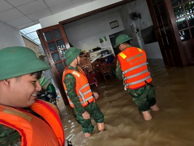 Lũ trên các sông Vu Gia- Thu Bồn đã đạt đỉnh, đang xuống chậm