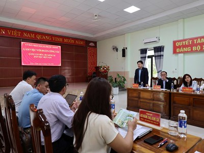 Kết nối đưa đồng bào Giẻ Triêng đến Làng Văn hóa- Du lịch các dân tộc Việt Nam