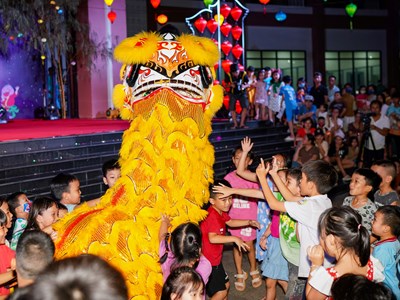 Tết Trung thu hướng về trẻ em có hoàn cảnh khó khăn