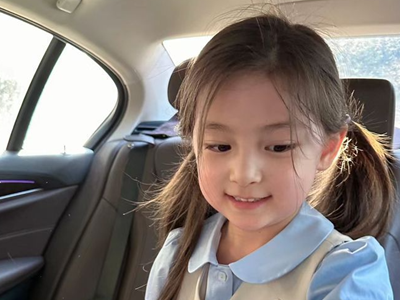 Đây chính là những khác nhau dễ thấy nhất giữa trẻ ngoan ngoãn tự nhiên và trẻ hiểu chuyện do kìm nén