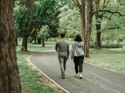 Điều gì xảy ra với cơ thể khi bạn đi bộ 20 phút mỗi ngày?