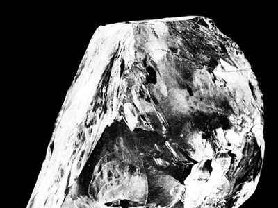 Cận cảnh viên kim cương lớn nhất thế giới: Giá trị bằng gần nửa tấn vàng nguyên chất!