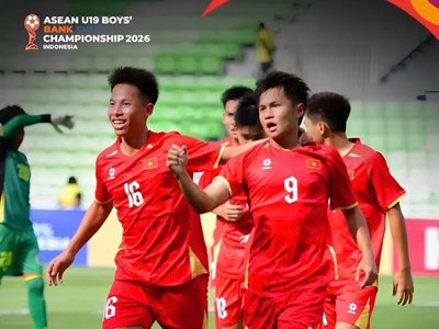CĐV Đông Nam Á trầm trồ trước “máy săn bàn” mới của U19 Việt Nam