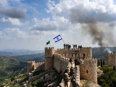 Lâu đài 900 năm tuổi giữa tâm điểm xung đột Israel - Hezbollah: Bức ảnh “cắm cờ” và sự thật ngỡ ngàng