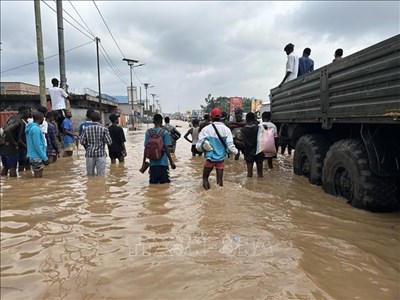 Ít nhất 77 người thiệt mạng do lũ lụt và tai nạn tàu thuyền ở CHDC Congo