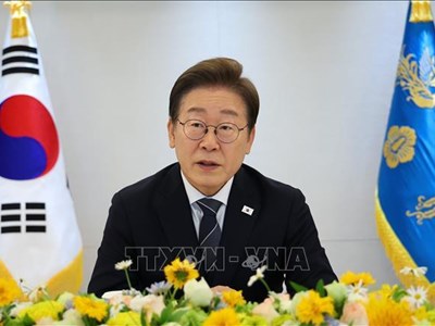 Lãnh đạo Hàn - Nhật gặp bên lề G7