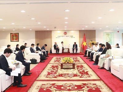 Hợp tác quốc tế nghiên cứu phát triển đường sắt nhẹ LRT