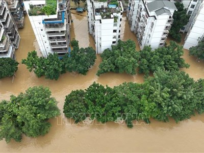 Trung Quốc ban bố cảnh báo đỏ lũ quét lần đầu tiên trong năm