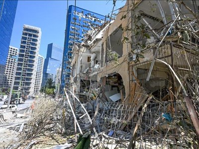 Căng thẳng Israel – Iran: Iran liên tục tấn công tên lửa vào Israel