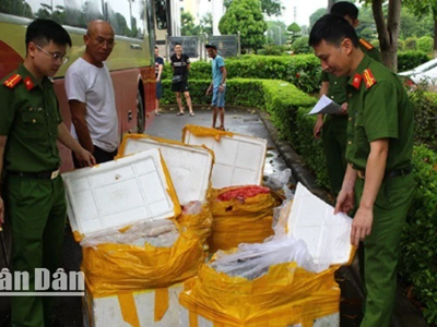 Sơn La: Liên tiếp xử lý các vụ việc vận chuyển thực phẩm không rõ nguồn gốc