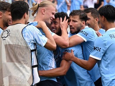 Pep Guardiola ca ngợi Man City sau chiến thắng ấn tượng trước Juventus