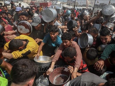 Israel thừa nhận dân thường Palestine bị thương tại điểm cứu trợ