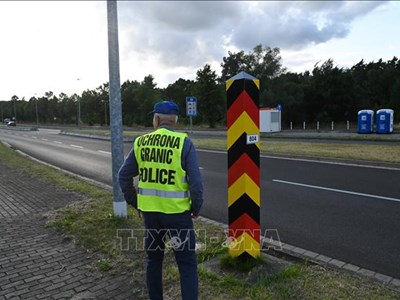 Ba Lan kiểm soát biên giới với Đức và Litva để ngăn chặn di cư trái phép