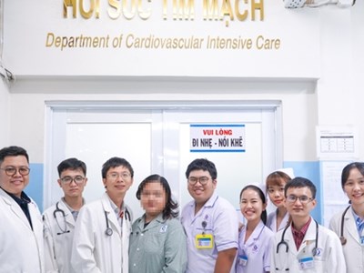 Cứu sống nữ sinh béo phì độ III bị nhiễm trùng nặng