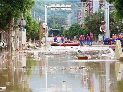 Trung Quốc kích hoạt phản ứng khẩn cấp đối phó với lũ lụt tại 5 tỉnh
