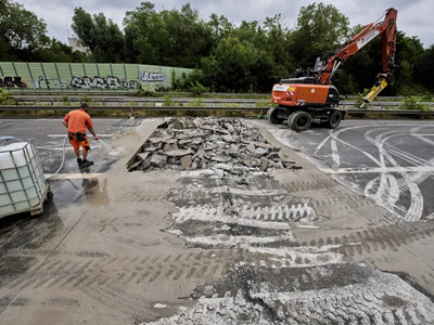 Đường cao tốc ‘không giới hạn tốc độ’ Autobahn của Đức bị nứt sau đợt nắng nóng