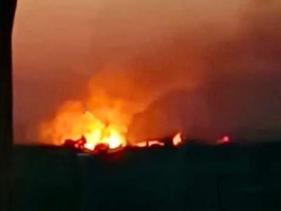 Ukraine tập kích căn cứ Nga: Kho bom phát nổ, máy bay chiến đấu bị nhắm mục tiêu