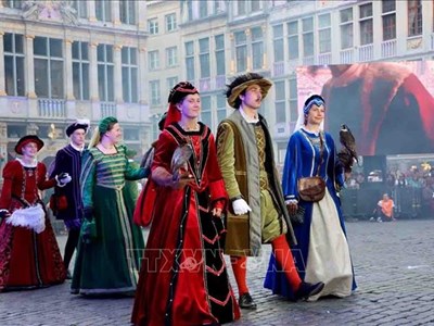 Khi Brussels kể chuyện bằng ánh sáng và ký ức Trung cổ