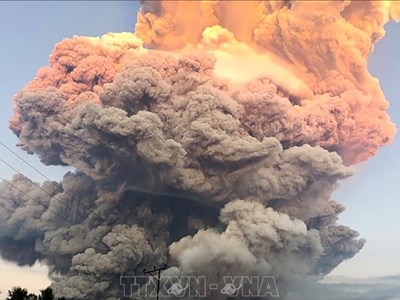 Indonesia: Núi lửa Lewotobi Laki Laki phun trào trở lại