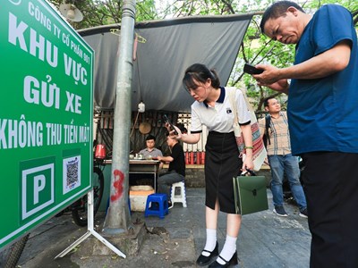 Hà Nội: Gần 95% lượt thanh toán trông giữ phương tiện không dùng tiền mặt