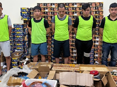 Triệt phá đường dây sản xuất, tiêu thụ gần 1 tấn pháo nổ liên tỉnh