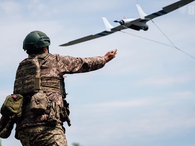 Ukraine âm thầm lập trung tâm bảo dưỡng drone nước ngoài