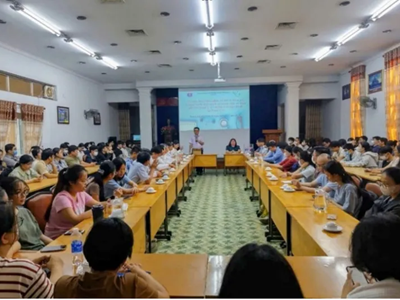 2 bác sĩ trẻ đăng ký thực hành tại trạm y tế Côn Đảo