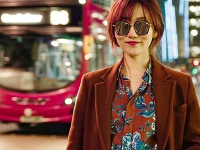 Nữ diễn viên có bằng thạc sĩ vẫn đi làm phục vụ nhà hàng, phát tờ rơi ngoài đường