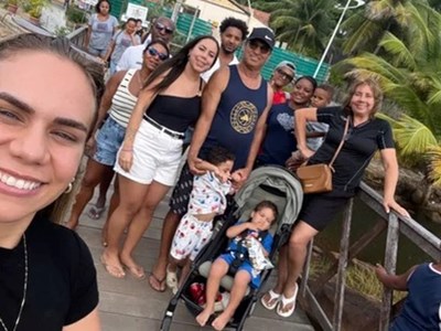 Vợ tiền đạo Xuân Son chia sẻ loạt ảnh về thăm quê nhà Brazil