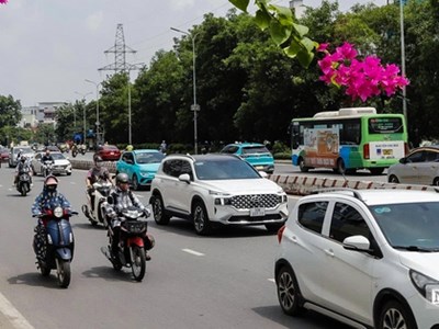 Hà Nội đề xuất 3 mức hỗ trợ để người dân chuyển đổi xe xăng sang xe điện