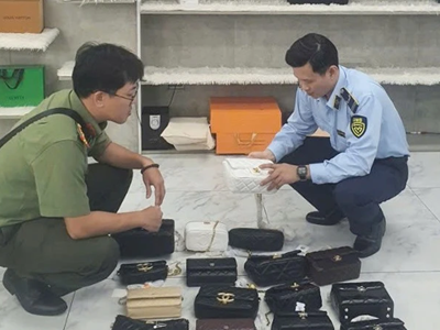 Đà Nẵng xử phạt hơn 100 triệu đồng cửa hàng bày bán giả mạo nhãn hiệu