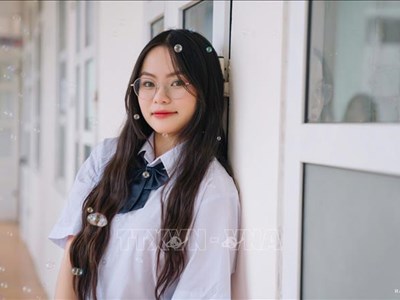Với ý chí và kế hoạch rõ ràng, nữ sinh Phú Thọ đạt điểm thi khối D04 ấn tượng