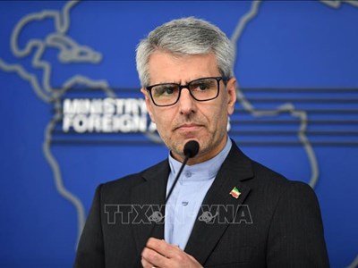 Iran, Trung Quốc, Nga nhóm họp về nguy cơ tái áp đặt lệnh trừng phạt quốc tế