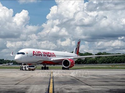 Máy bay của Air India trượt khỏi đường băng khi hạ cánh