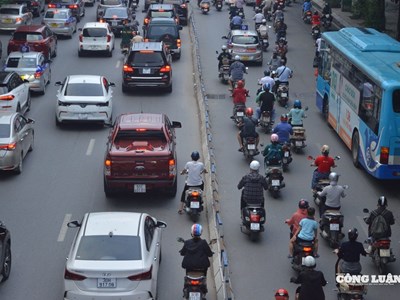 Giao thông đô thị - ‘thủ phạm’ gây ô nhiễm không khí ở Hà Nội