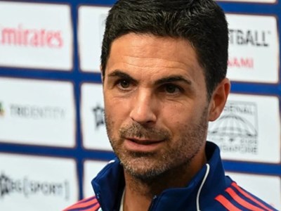 HLV Arteta giải thích lý do Arsenal chiêu mộ nhiều cầu thủ từ Chelsea