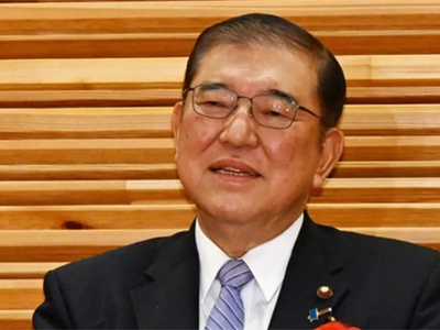 Thủ tướng Nhật Bản đối mặt áp lực từ chức