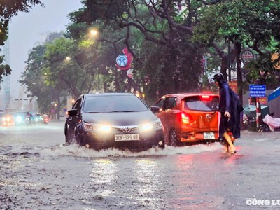 Hà Nội cảnh báo nguy cơ ngập lụt, sạt lở tại nhiều khu vực ven sông Bùi, sông Tích, sông Đáy