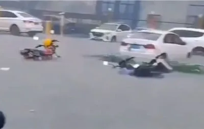 Mưa bão tại Trung Quốc và Philippines, hàng chục ngàn người sơ tán