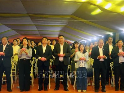 Cộng đồng người Việt tại Lào tri ân các anh hùng, liệt sĩ