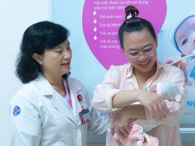 Hành trình trở về vòng tay mẹ của 2 trẻ sơ sinh cực non