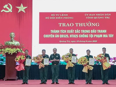 Khen thưởng Bội đội Biên phòng Quảng Trị sau chuyên án phá đường đường dây ma túy "khủng"